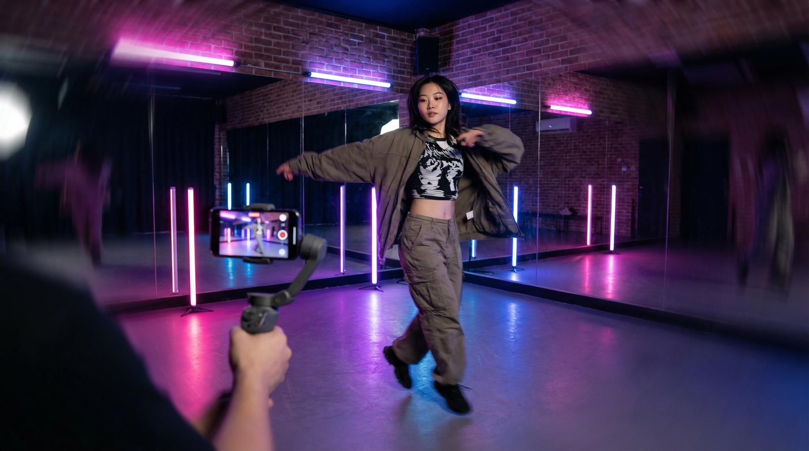 偷拍舞蹈短视频